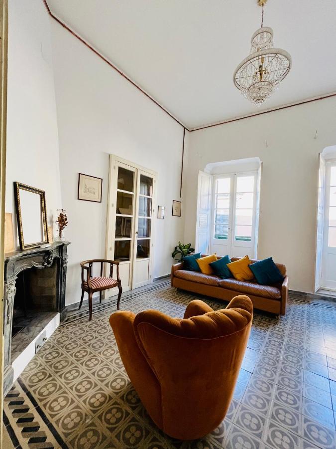 Antica Dimora La Madonnina, Residenza Storica Con Vista Incantevole A Cagliari Apartment Luaran gambar